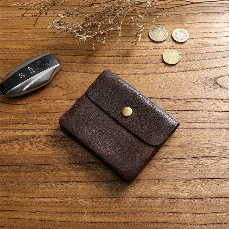 Portefeuille rétro fait à la main de style japonais pour hommes, cuir véritable, cuir de vachette, fermeture éclair courte, porte-monnaie, porte-cartes, petite poche à monnaie, sac d'argent – Coffee | Studio Nichijo Paris