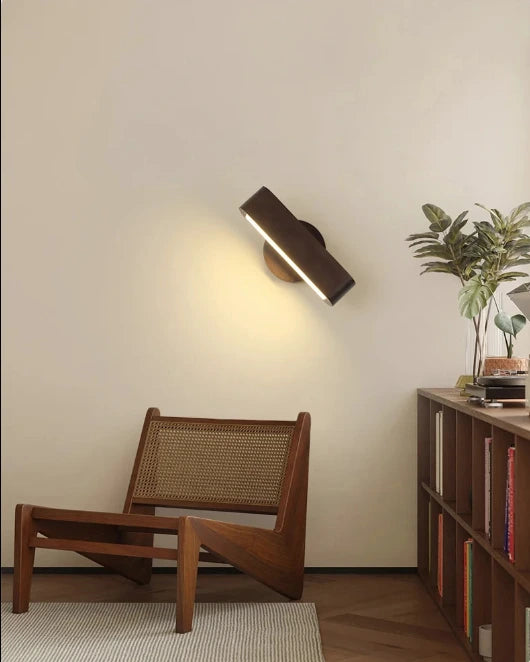 Applique Murale en Bois – LED Orientable, Style Wabi-Sabi – Fabrication Artisanale – | Studio Nichijo Paris