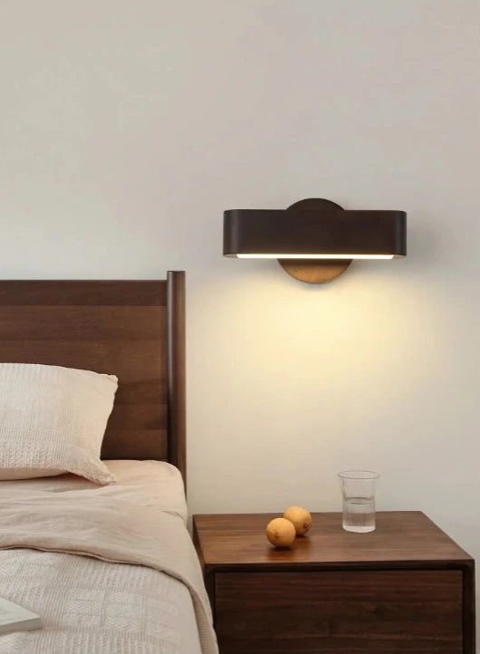 Applique Murale en Bois – LED Orientable, Style Wabi-Sabi – Fabrication Artisanale – | Studio Nichijo Paris