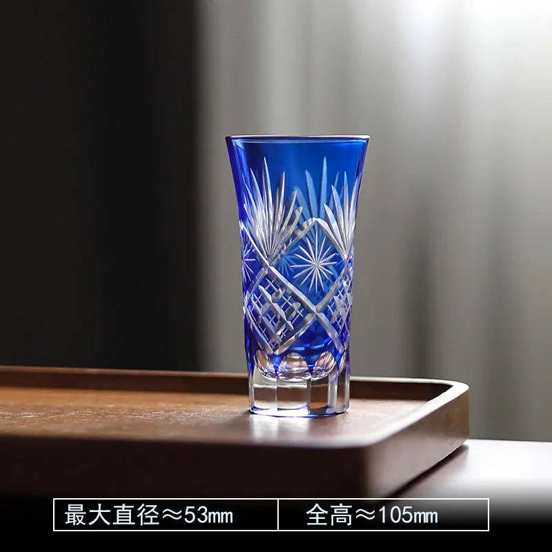 Verre à Saké Edo Kiriko et Son Daï en Bois — Cristal Découpé à la Main – Sans Plomb – Nigori | Studio Nichijo Paris