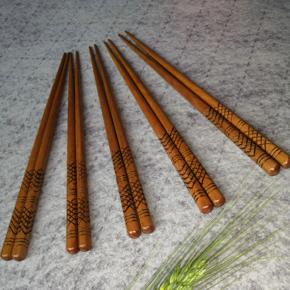 Baguettes Bois Naturel Hashi Coffret Cadeau Lot 5 Paires — Fabrication Artisanale – | Studio Nichijo Paris