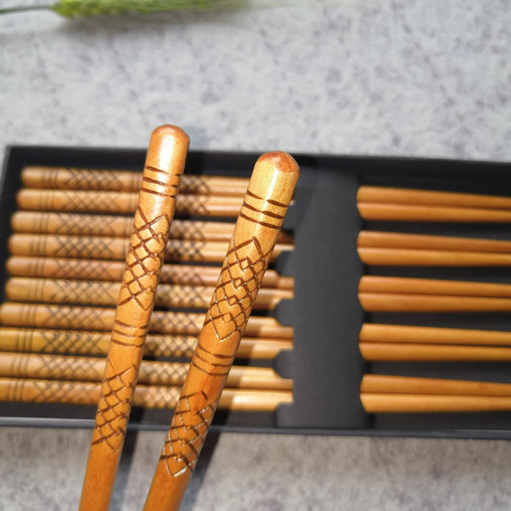 Baguettes Bois Naturel Hashi Coffret Cadeau Lot 5 Paires — Fabrication Artisanale – | Studio Nichijo Paris