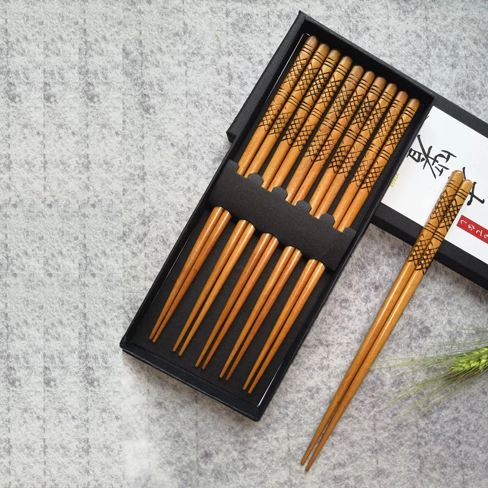 Baguettes Bois Naturel Hashi Coffret Cadeau Lot 5 Paires — Fabrication Artisanale – | Studio Nichijo Paris