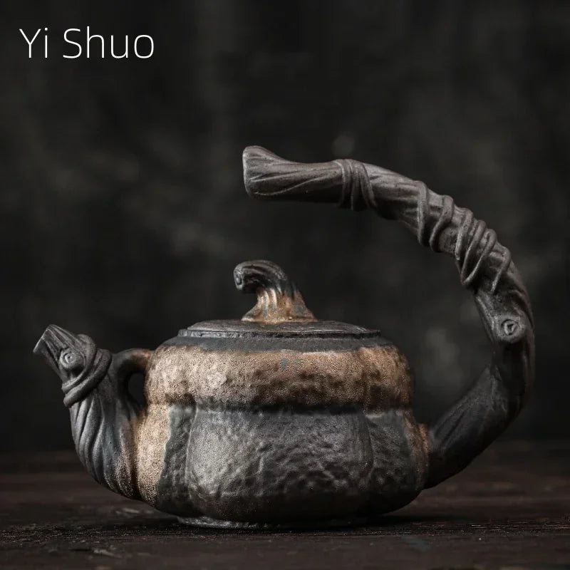 Théière Poterie Dorée Poignée Bouclée Kung Fu 250ml, Fabrication Artisanale – | Studio Nichijo Paris