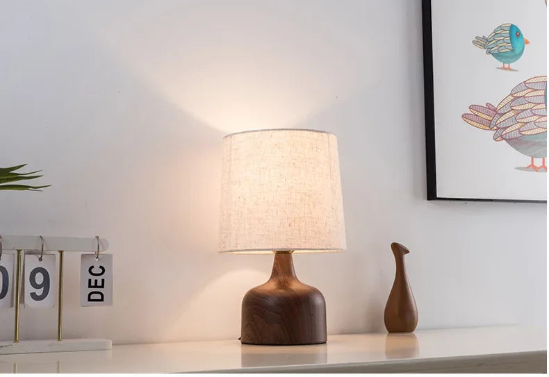 Lampe de Chevet en Fer et Tissu – Style Rétro Wabi-Sabi – | Studio Nichijo Paris