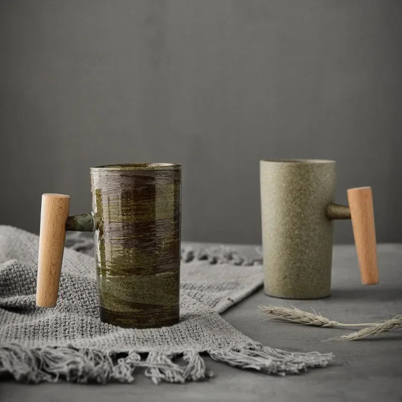 Tasse à café en grès faite à la main – Style japonais vintage, manche en bois – | Studio Nichijo Paris