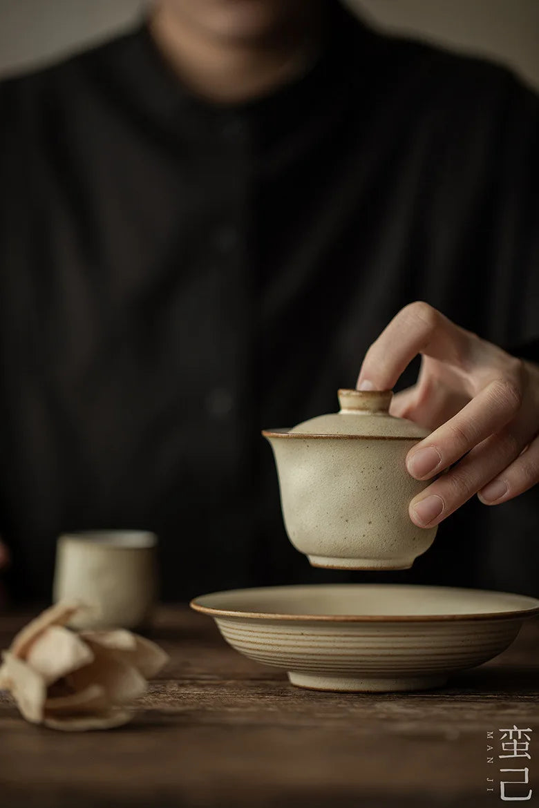 Filles recouvert fait à la main en poterie grossière, petit Gaiwan, théière élégante, verres à thé, cadeau de collection, boutique japonaise, 120ml – | Studio Nichijo Paris