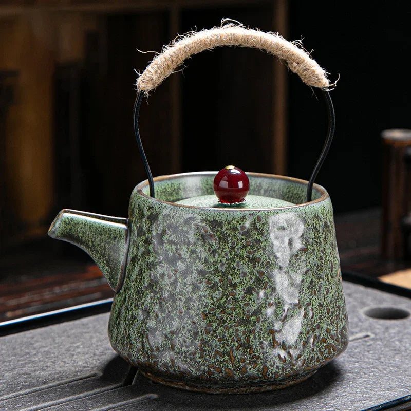 Théière Porcelaine Japonaise Kung Fu Rétro Poignée Faisceau 250ml, Fabrication Artisanale – Kokoro | Studio Nichijo Paris