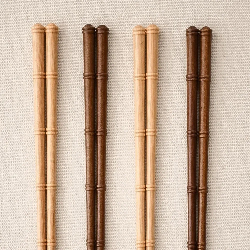 Baguettes Bois Rétro Pointues Fait Main Sushi 23,5cm — Fabrication Artisanale – | Studio Nichijo Paris
