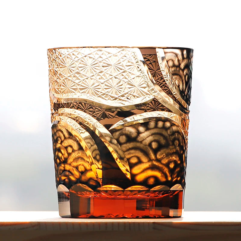 Verres à whisky Edo Kiriko de style japonais, multicolores, faits à la main, cylindriques, 240 ml, gravés, avec boîte cadeau – Black And Amber 201-300 ml | Studio Nichijo Paris