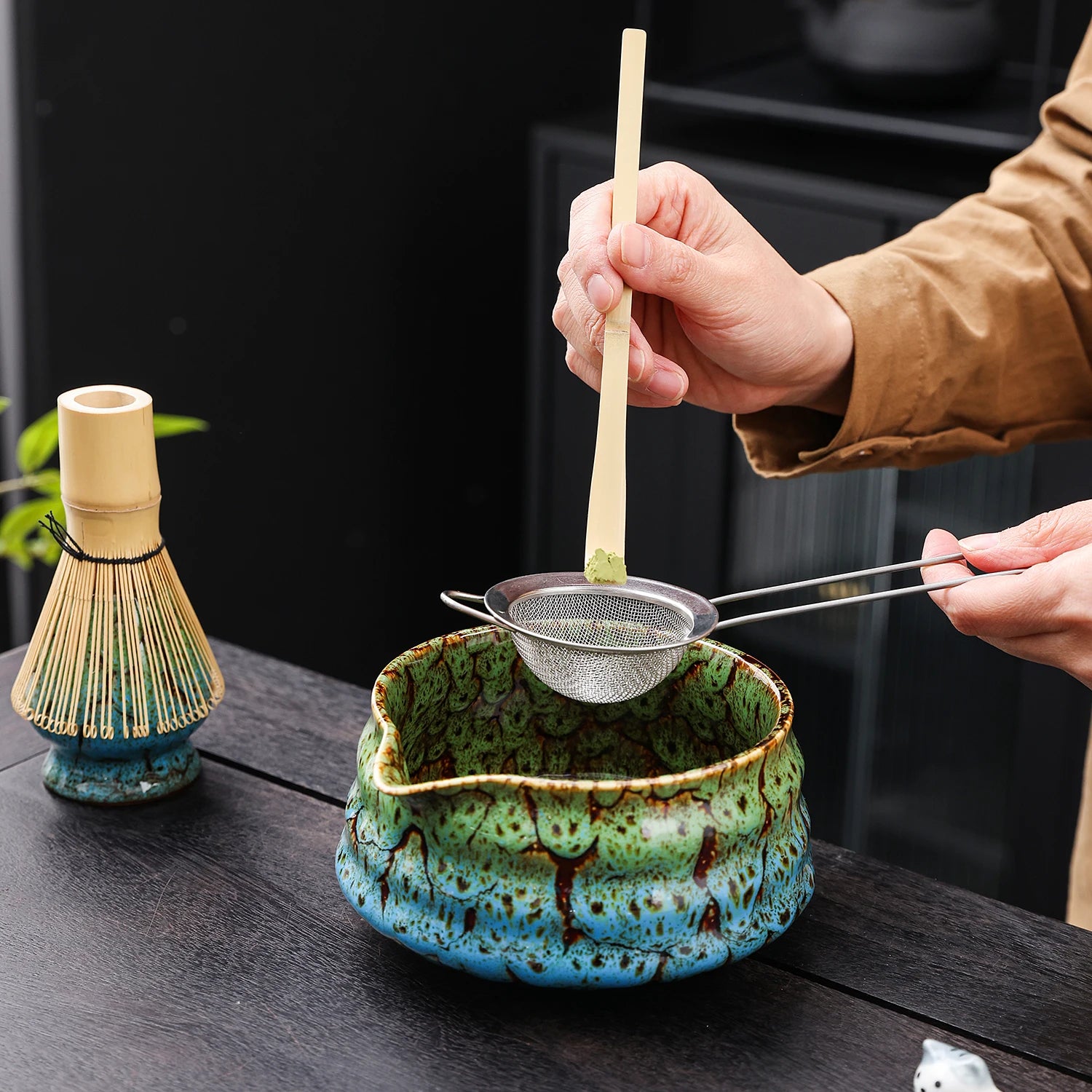Coffret Matcha en Céramique – Bol & Fouet Bambou – Fabrication Artisanale – | Studio Nichijo Paris