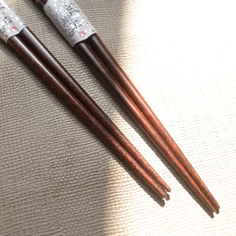 Baguettes Bois Massif Fait Main Minimaliste Cadeau Zen — Fabrication Artisanale – | Studio Nichijo Paris