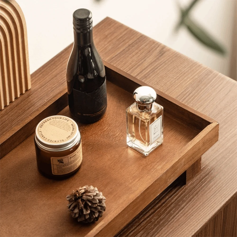 Plateau en Bois sur Pieds – Fabrication Artisanale – | Studio Nichijo Paris