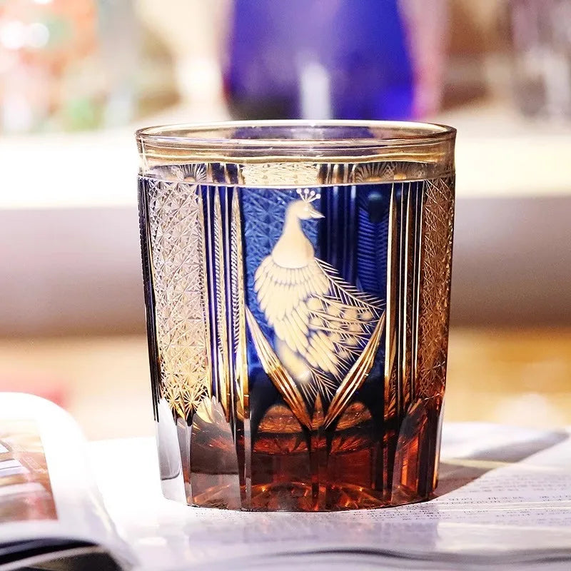 Verre Whisky Luxe Edo Kiriko Cristal Paon Vert Bleu 270 ml — Fabrication Artisanale – Blue Peacock | Studio Nichijo Paris