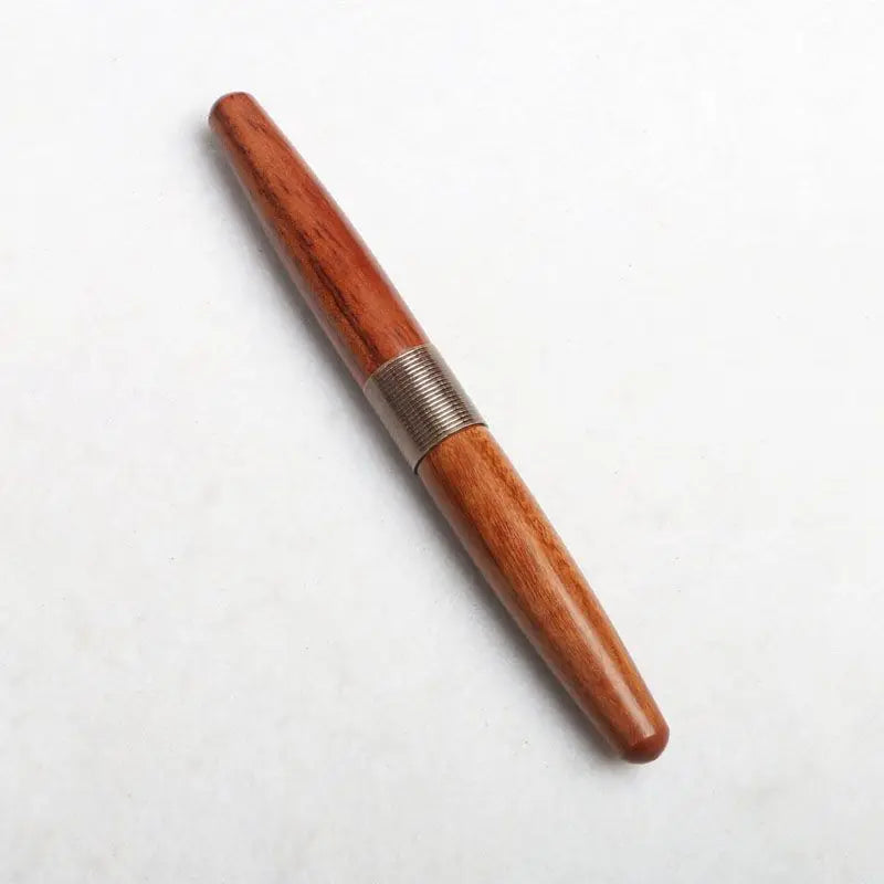 Stylo Plume Bois Massif Rétro Fait Main — Fabrication Artisanale – | Studio Nichijo Paris