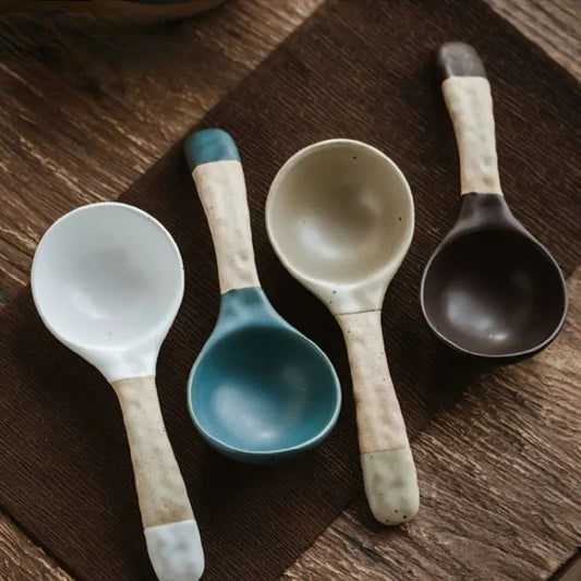 Grande Cuillère à Soupe en Grès Faite à la Main — Style Japonais, Céramique Sudio Nichijo Paris