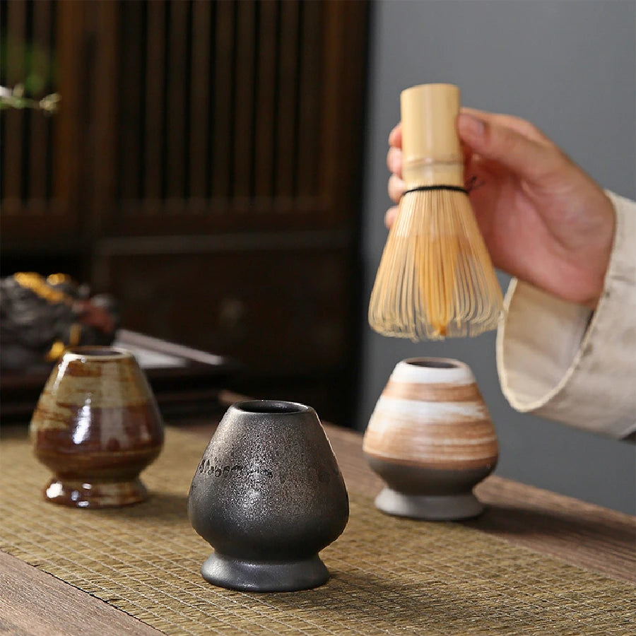 Support Chasen en Poterie — Porte-Fouet à Thé Matcha - Fabrication Artisanale – | Studio Nichijo Paris