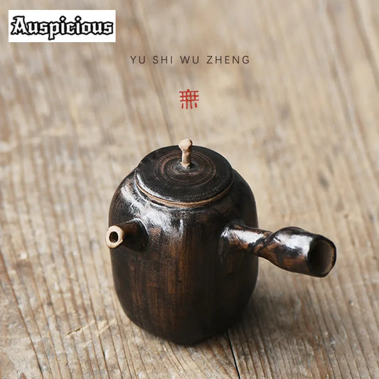 Théière en Poterie Rugueuse, Poignée Latérale, 130ml — Fabrication Artisanale – | Studio Nichijo Paris