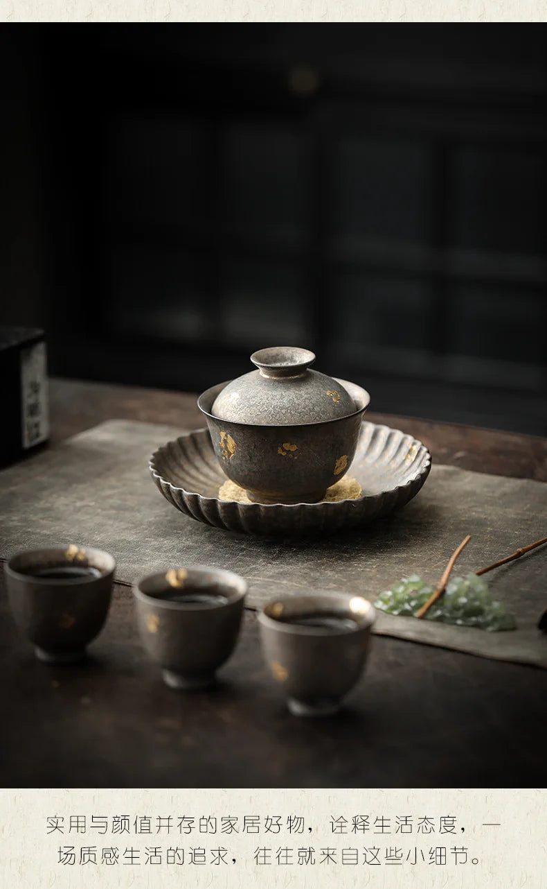 Gaiwan Porcelaine Émaillée Rouille Dorée Cérémonie du Thé, Fabrication Artisanale – | Studio Nichijo Paris