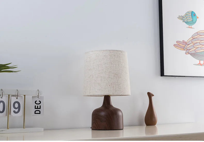 Lampe de Chevet en Fer et Tissu – Style Rétro Wabi-Sabi – | Studio Nichijo Paris
