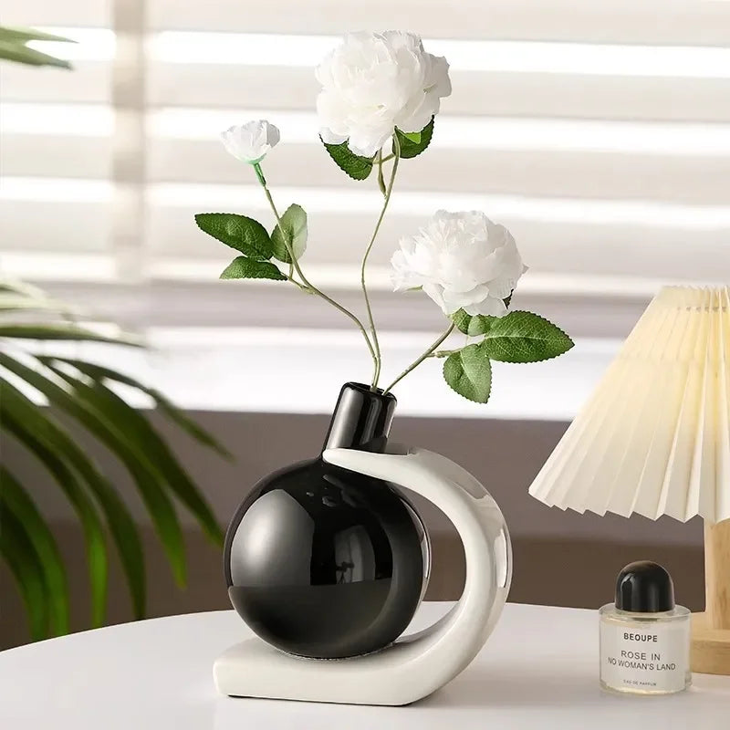 Vase Céramique Épuré – | Studio Nichijo Paris