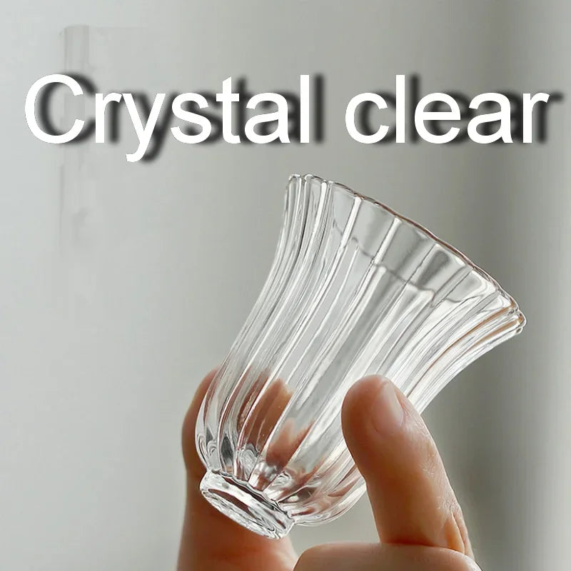 Tasse Thé Cristal Résistant Chaleur Motif Chrysanthème Japonais 50ml, Fabrication Artisanale – | Studio Nichijo Paris