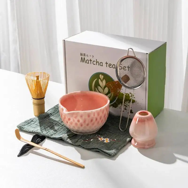 Ensemble Bols Matcha Céramique Émaillée Japonaise — Fabrication Artisanale – Rose 7 pièces | Studio Nichijo Paris