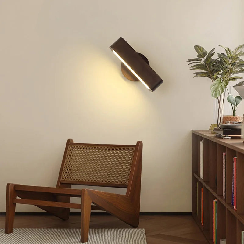 Applique Murale en Bois – LED Orientable, Style Wabi-Sabi – Fabrication Artisanale – | Studio Nichijo Paris