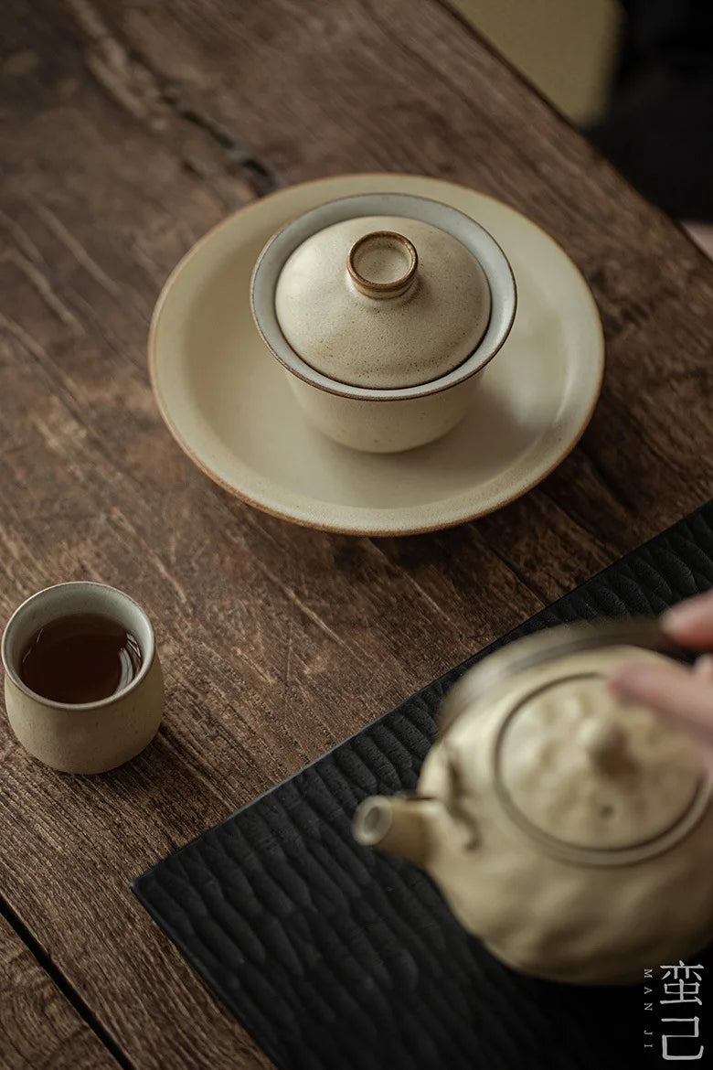Filles recouvert fait à la main en poterie grossière, petit Gaiwan, théière élégante, verres à thé, cadeau de collection, boutique japonaise, 120ml – | Studio Nichijo Paris