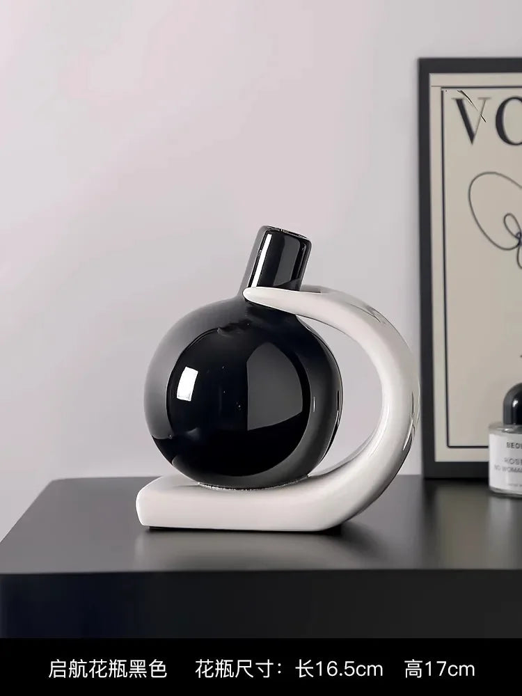 Vase Céramique Épuré – Noir | Studio Nichijo Paris