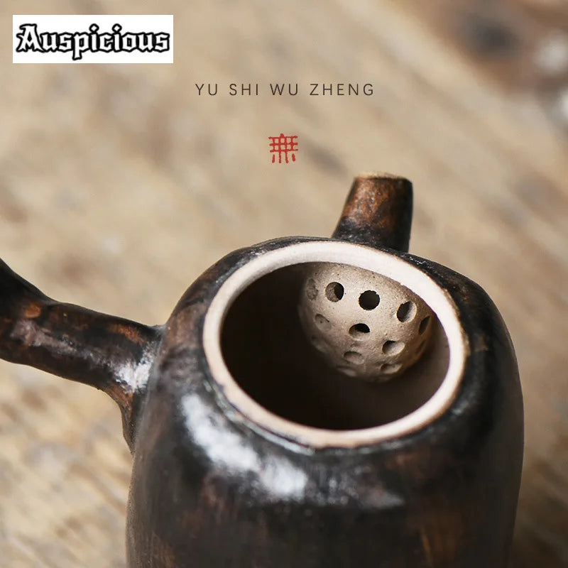 Théière en Poterie Rugueuse, Poignée Latérale, 130ml — Fabrication Artisanale – | Studio Nichijo Paris