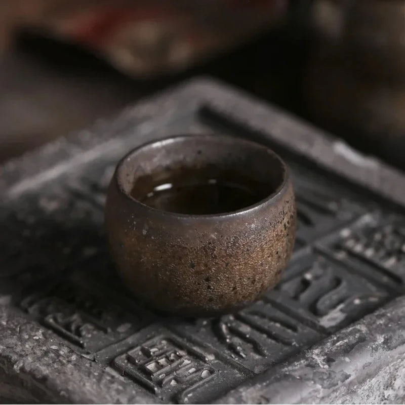 Tasse à Thé en Céramique Grès Rustique – Façonnée à la Main, Cérémonie Zen – | Studio Nichijo Paris