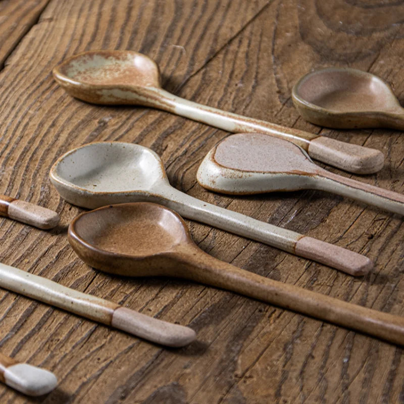 Cuillère en Céramique – Longue Poignée – Fabrication Artisanale – | Studio Nichijo Paris