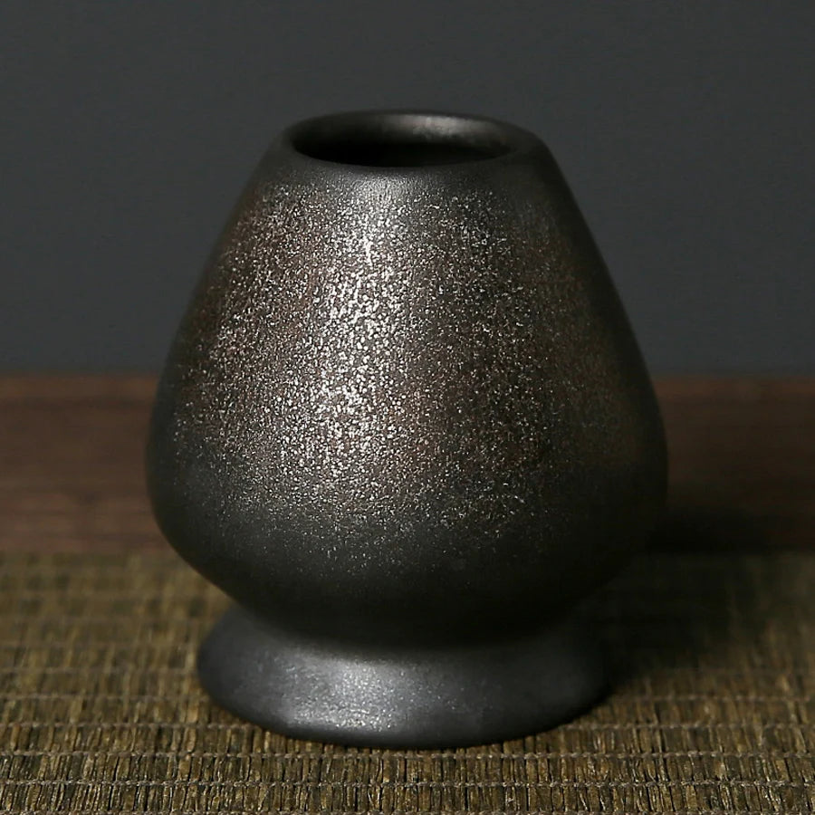 Support Chasen en Poterie — Porte-Fouet à Thé Matcha - Fabrication Artisanale – | Studio Nichijo Paris