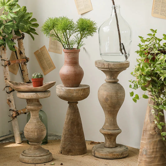 Support Plantes Bois Massif Wabi-Sabi – Colonne Étagère Salon & Balcon – Fabrication Artisanale – | Studio Nichijo Paris