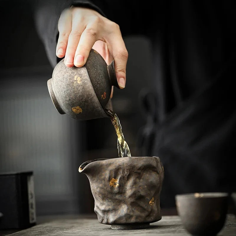 Gaiwan Porcelaine Émaillée Rouille Dorée Cérémonie du Thé, Fabrication Artisanale – | Studio Nichijo Paris