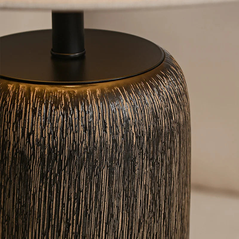 Lampadaire Wabi-Sabi – Grain de Bois Patiné Vintage pour Salon – | Studio Nichijo Paris