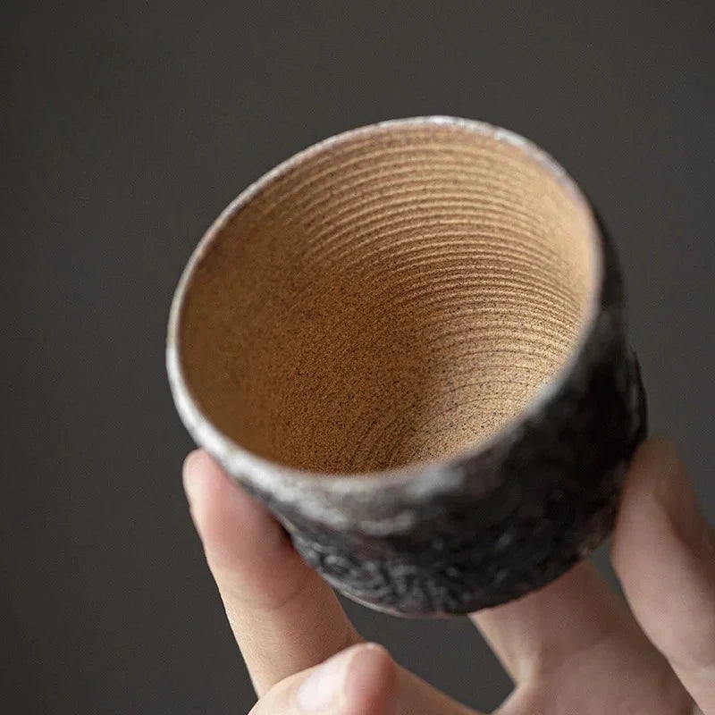 Tasse à Thé Céramique Dragon en Relief, Fabrication Artisanale – | Studio Nichijo Paris