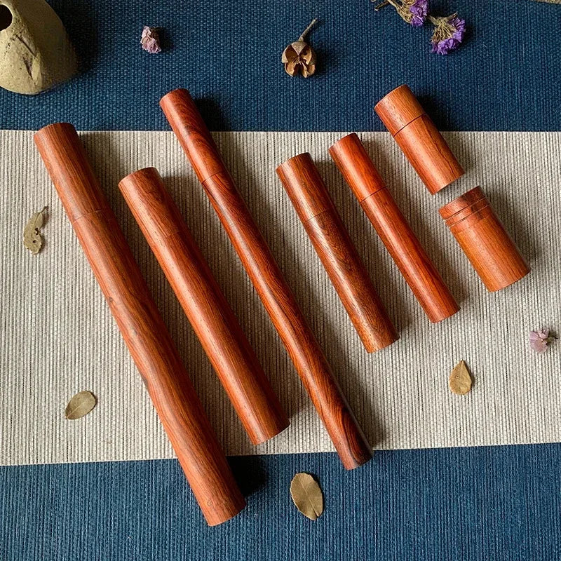 Tube de Rangement d’Encens en Bois Massif – Fabrication Artisanale – | Studio Nichijo Paris