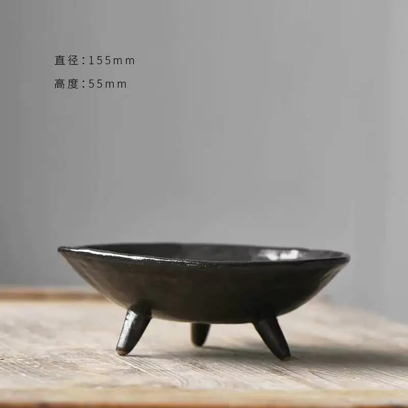Assiette Trépied Céramique Japonaise — Fabrication Artisanale – 15.5 cm X 5.5 cm | Studio Nichijo Paris