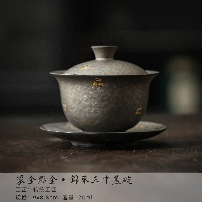 Gaiwan Porcelaine Émaillée Rouille Dorée Cérémonie du Thé, Fabrication Artisanale – 9 cm x8.8 cm 120ml | Studio Nichijo Paris