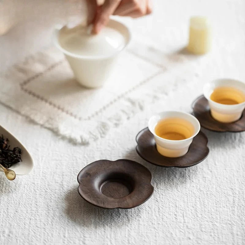 Sous-verres artisanaux en bois d'ébène massif, dessous de plat japonais isolants pour tasses à café, soucoupes, sets de table, bases de tasses à thé, cérémonie du thé – | Studio Nichijo Paris