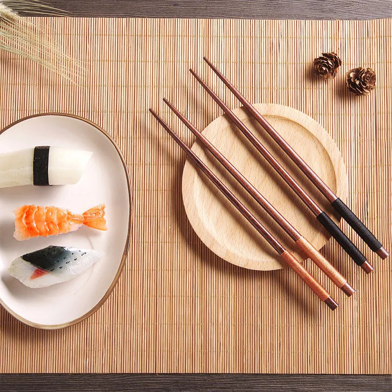 Baguettes Sushi Châtaignier Naturel Laqué Fait Main — Fabrication Artisanale – | Studio Nichijo Paris