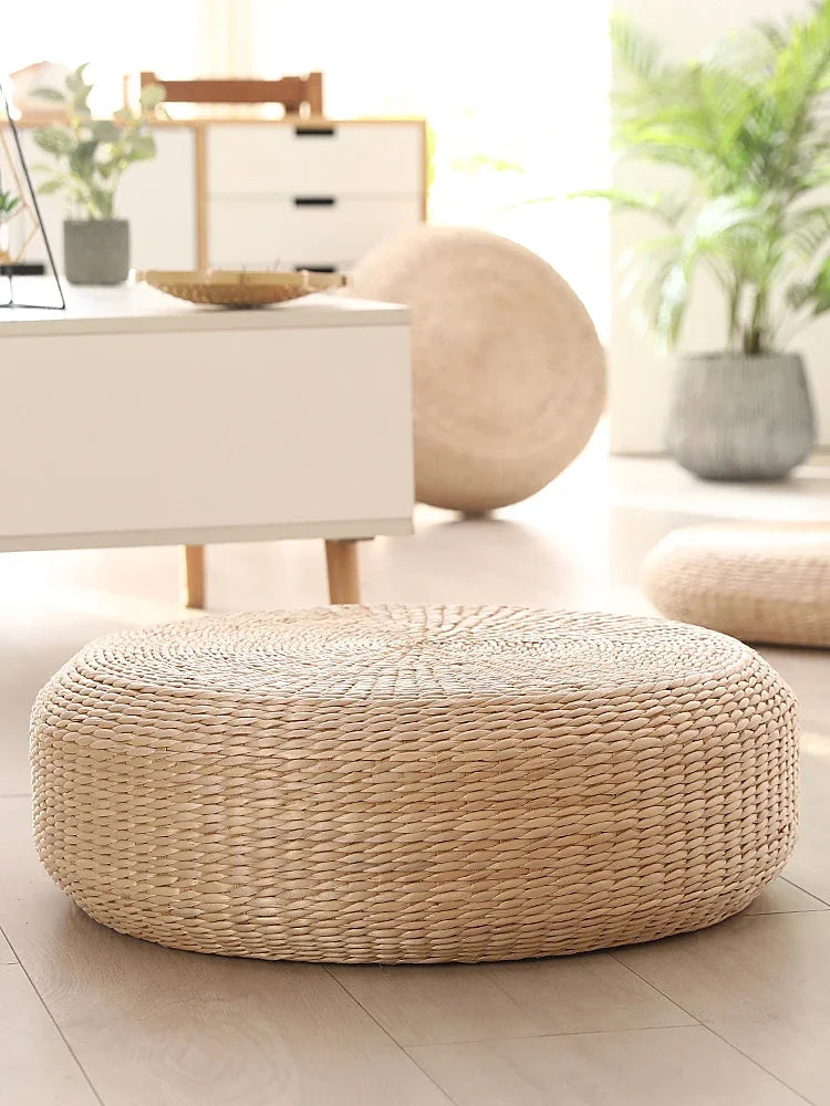 Coussin Futon Tatami Paille Tressée — Méditation & Décoration – Fabrication Artisanale – | Studio Nichijo Paris