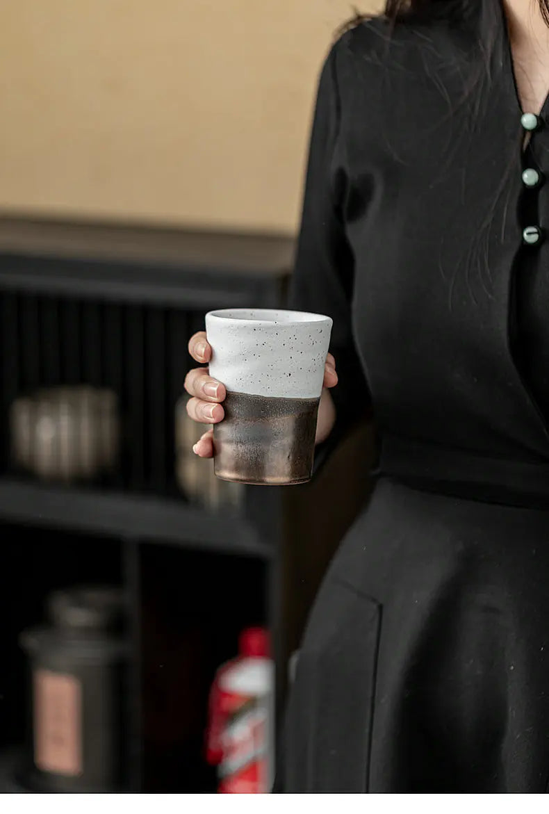Mug Grès Glaçure Rouille de Fer Japonaise 250ml, Fabrication Artisanale – | Studio Nichijo Paris