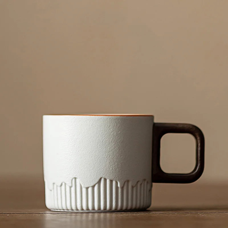 Tasse Thé Grès Poignée Bois Glaçure Réactive Mug Vintage 80 ml — Fabrication Artisanale – Blanc | Studio Nichijo Paris