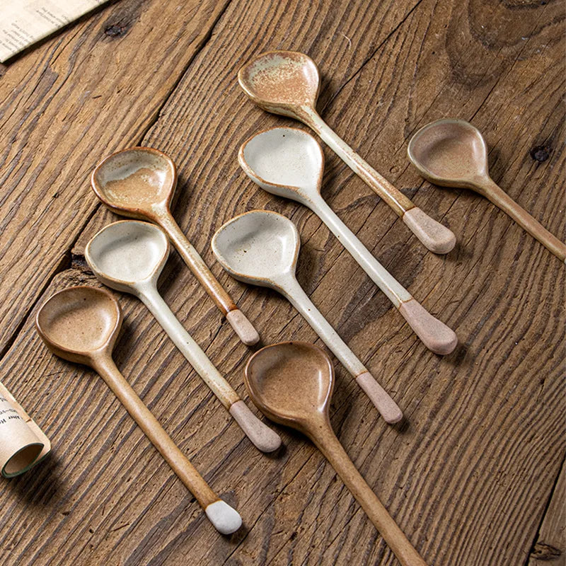 Cuillère en Céramique – Longue Poignée – Fabrication Artisanale – | Studio Nichijo Paris
