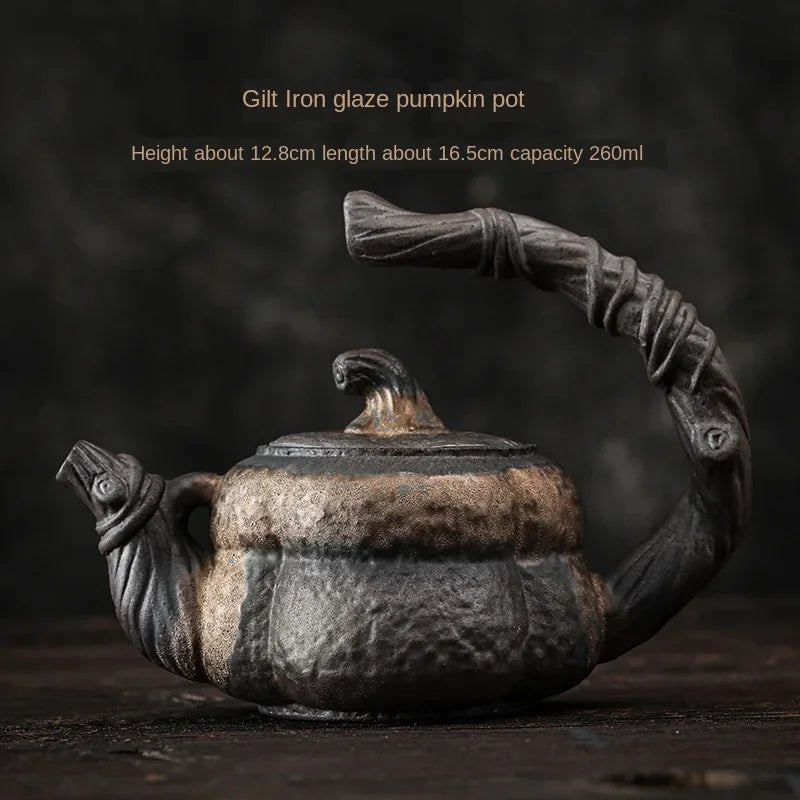 Théière Poterie Dorée Poignée Bouclée Kung Fu 250ml, Fabrication Artisanale – | Studio Nichijo Paris