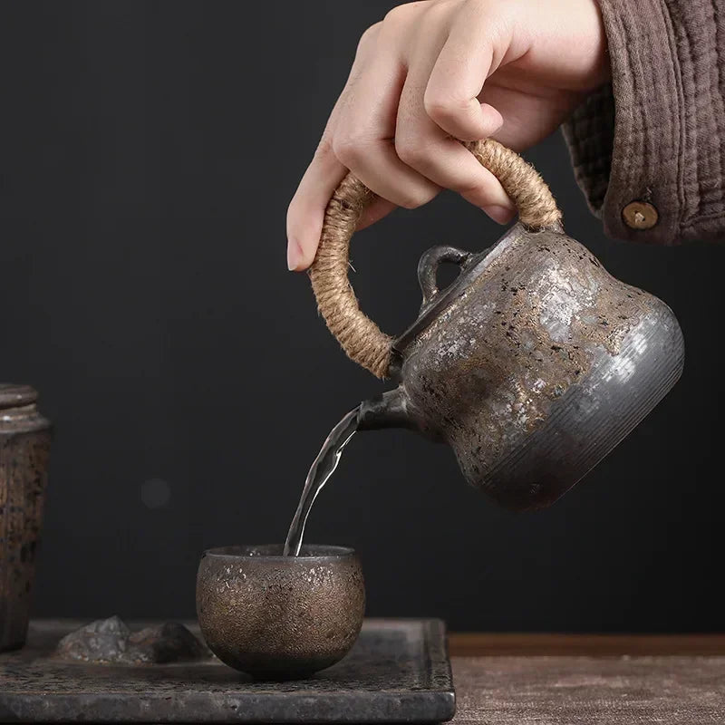 Tasse à Thé en Céramique Grès Rustique – Façonnée à la Main, Cérémonie Zen – | Studio Nichijo Paris