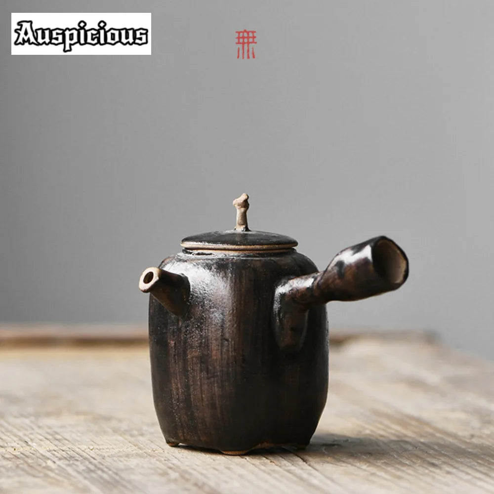 Théière en Poterie Rugueuse, Poignée Latérale, 130ml — Fabrication Artisanale – | Studio Nichijo Paris